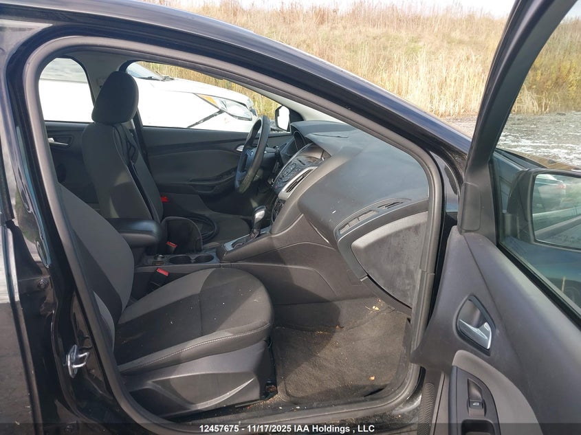 1FADP3K23EL401275 2014 FORD FOCUS photo no. 5