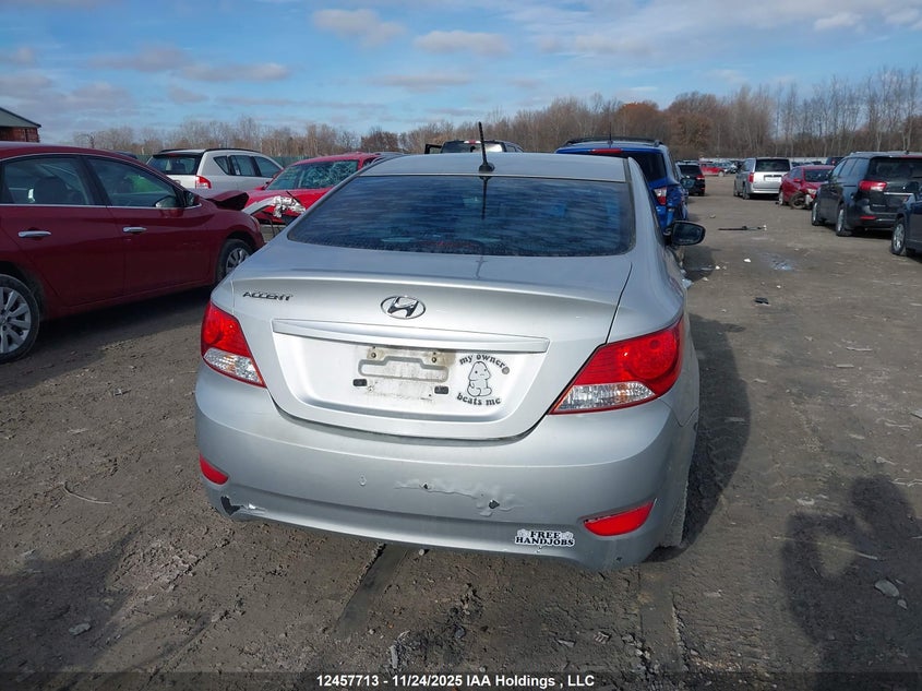 2013 Hyundai Accent Gls/Se VIN: KMHCU4AE1DU327472 Lot: 12457713