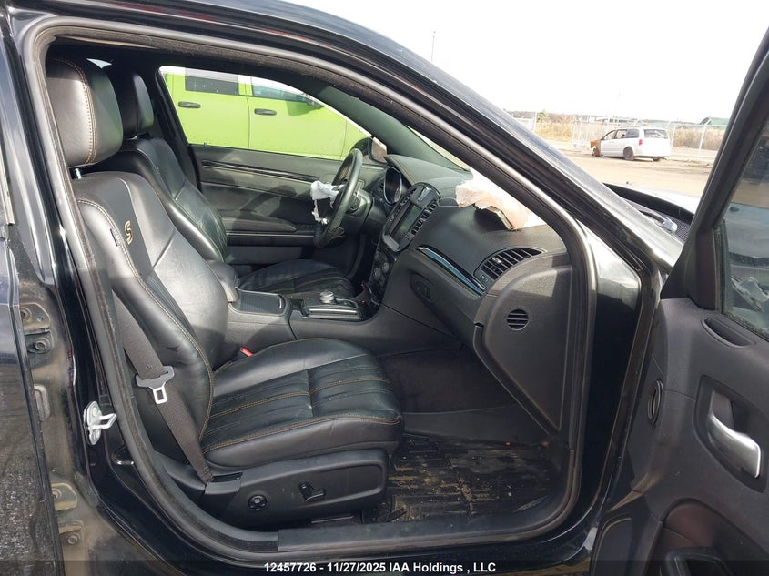 2C3CCABG1JH299603 2018 CHRYSLER 300 photo no. 5
