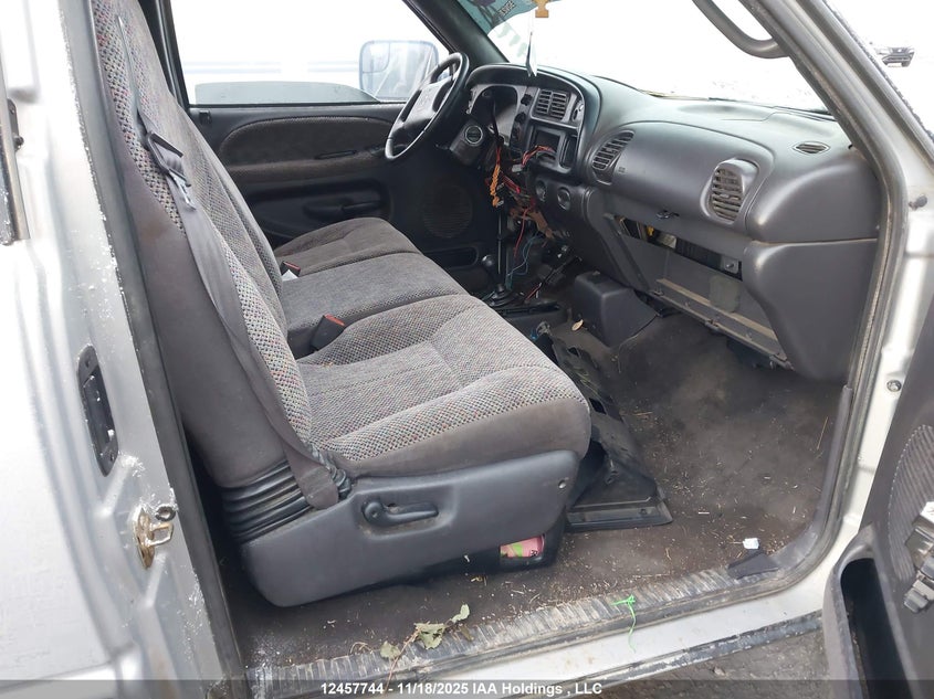 1B7KF23Z91J245307 2001 DODGE RAM photo no. 5
