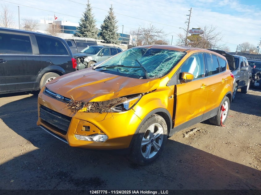 1FMCU0G73GUA78694 2016 FORD ESCAPE photo no. 2