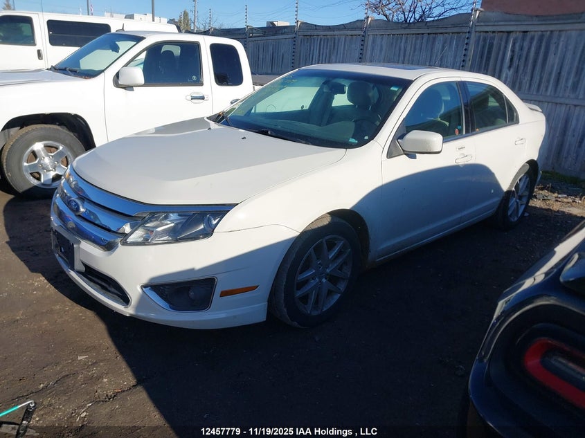 3FAHP0JG0BR118536 2011 FORD FUSION photo no. 2