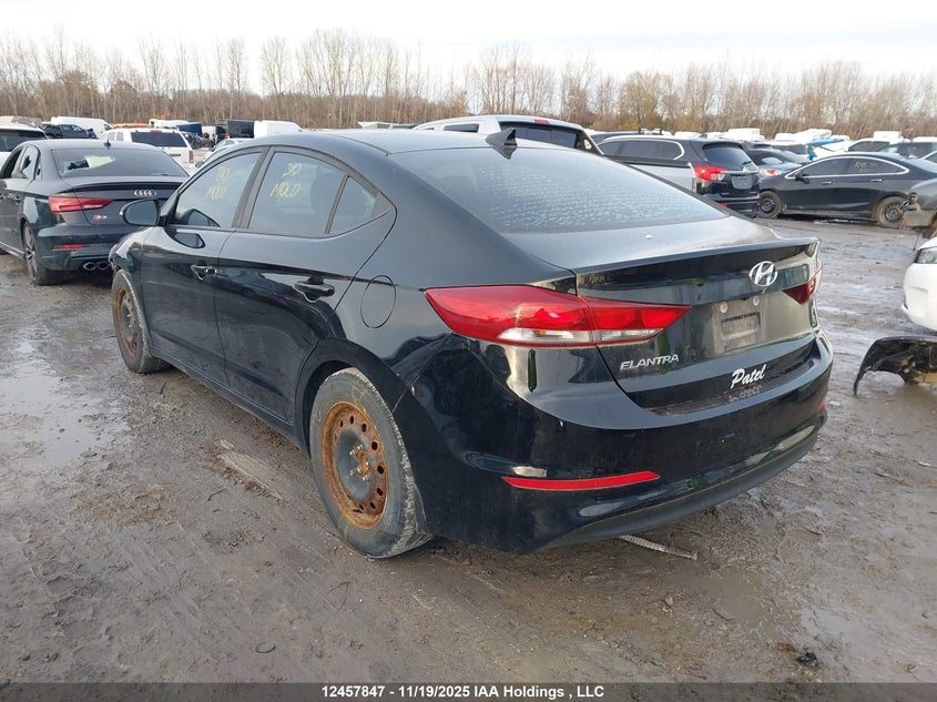 KMHD84LFXJU666905 2018 HYUNDAI ELANTRA photo no. 3