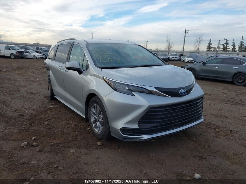 5TDGSKFC0SS171997 2025 Toyota Sienna Le 8-Passenger auction photo 1