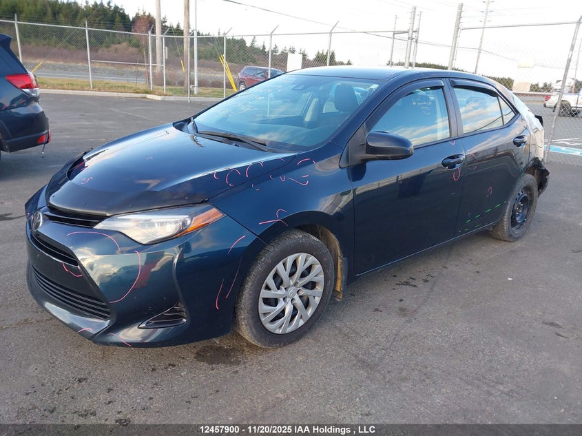 2T1BURHE7JC043274 2018 TOYOTA COROLLA photo no. 2