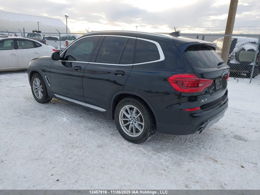 5UXTR9C59JLD73134 2018 BMW X3 photo no. 3