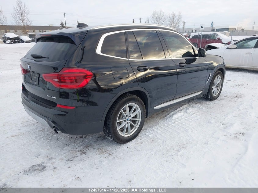 5UXTR9C59JLD73134 2018 BMW X3 photo no. 4