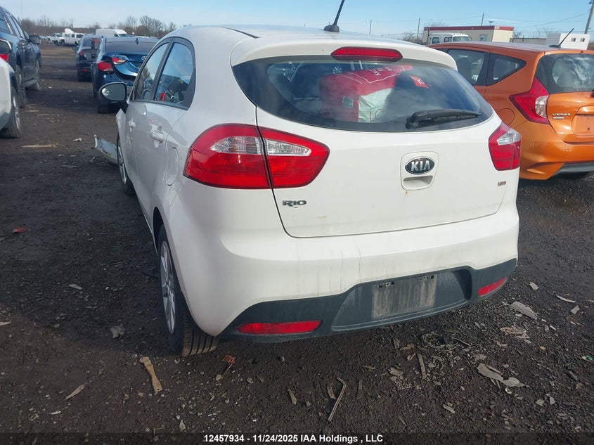 KNADM5A36F6972412 2015 KIA RIO photo no. 3