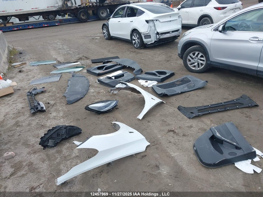 7SAYGAEE2PF670964 2023 TESLA MODEL Y photo no. 12