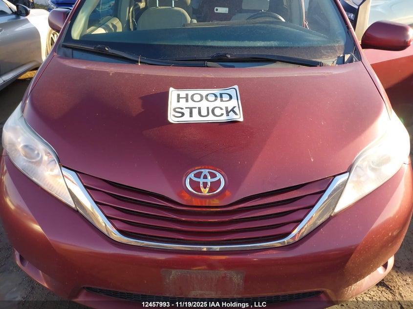5TDKK3DC7FS553517 2015 TOYOTA SIENNA photo no. 10
