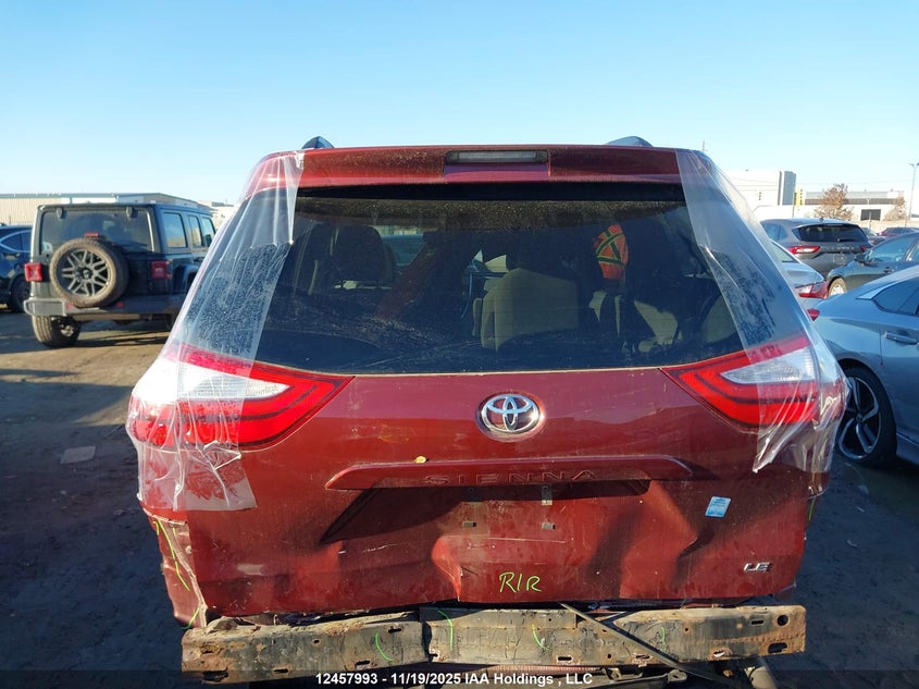 5TDKK3DC7FS553517 2015 TOYOTA SIENNA photo no. 18