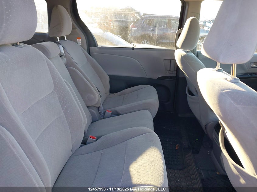 5TDKK3DC7FS553517 2015 TOYOTA SIENNA photo no. 8