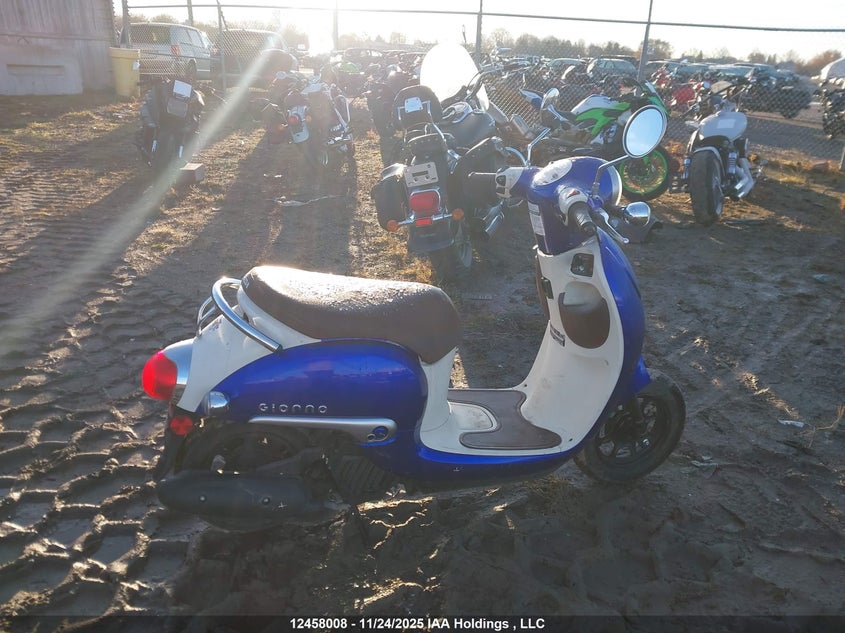 JH2AF7726PK200017 2023 HONDA NC photo no. 12