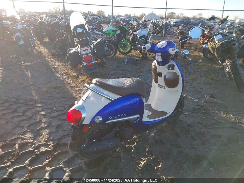 JH2AF7726PK200017 2023 HONDA NC photo no. 4