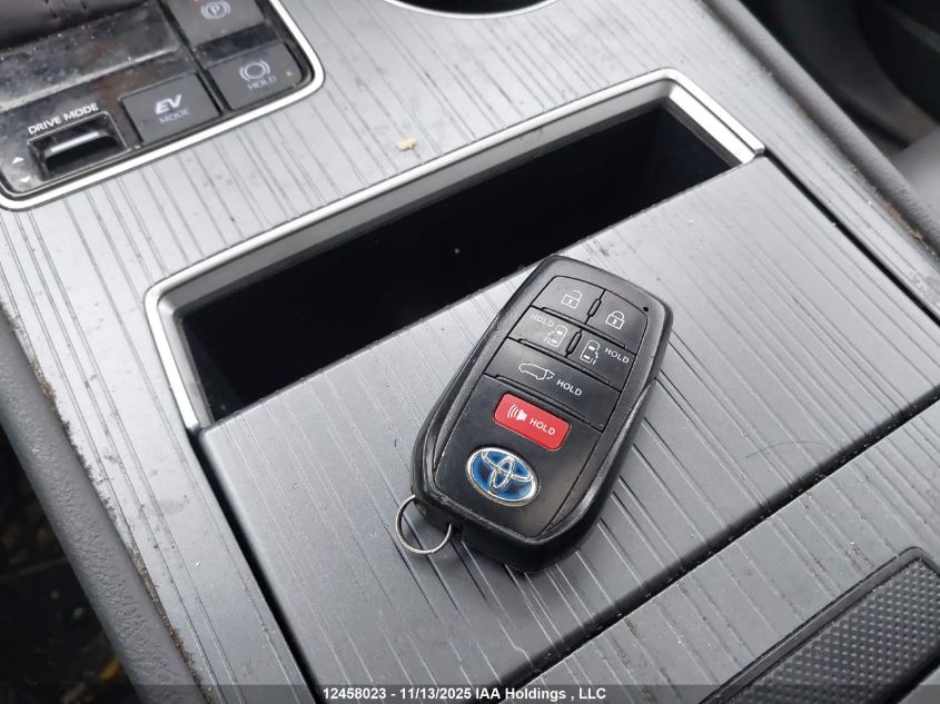 2021 Toyota Sienna Le/Xle/Xse/Limited/Platinum VIN: 5TDGRKEC1MS045809 Lot: 12458023