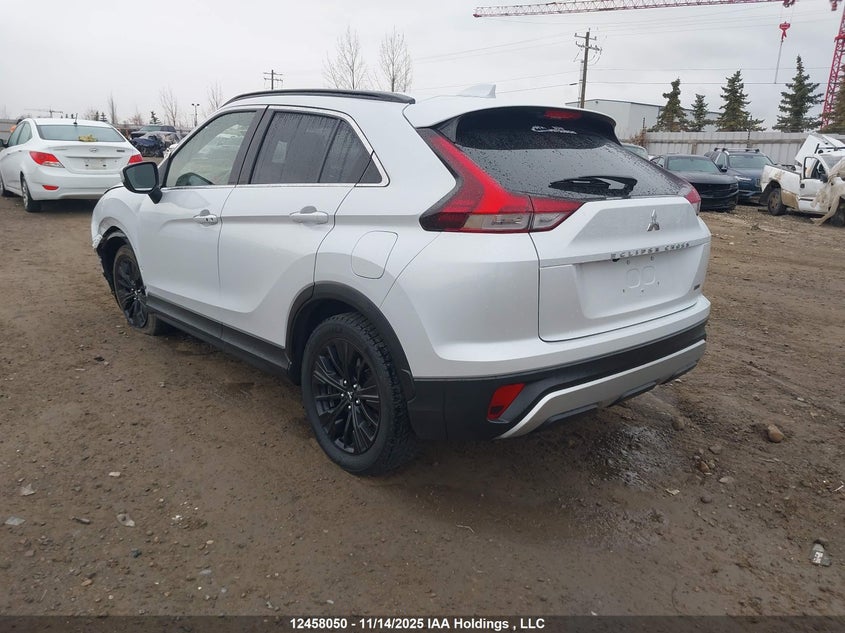 JA4ATVAA0NZ610025 2022 MITSUBISHI ECLIPSE CROSS photo no. 3