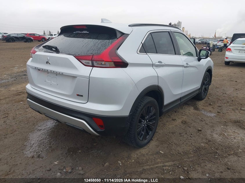JA4ATVAA0NZ610025 2022 MITSUBISHI ECLIPSE CROSS photo no. 4
