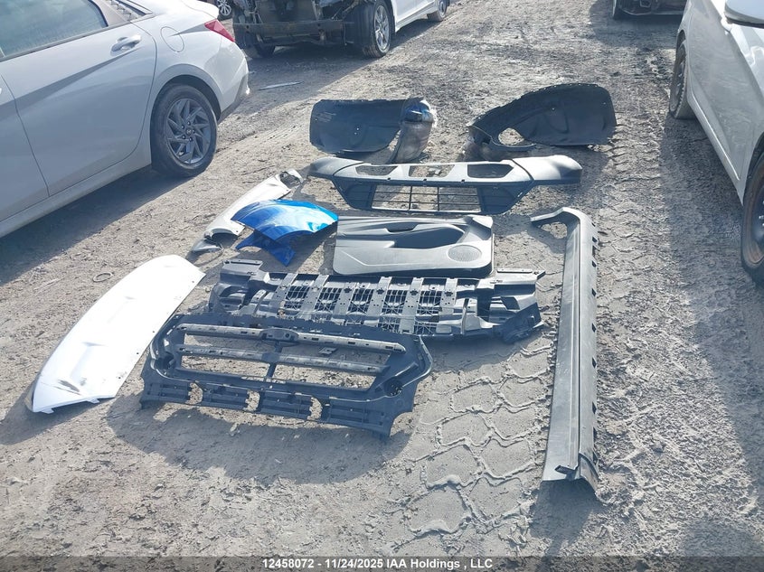 2018 Ford Escape VIN: 1FMCU9GD0JUD39894 Lot: 12458072