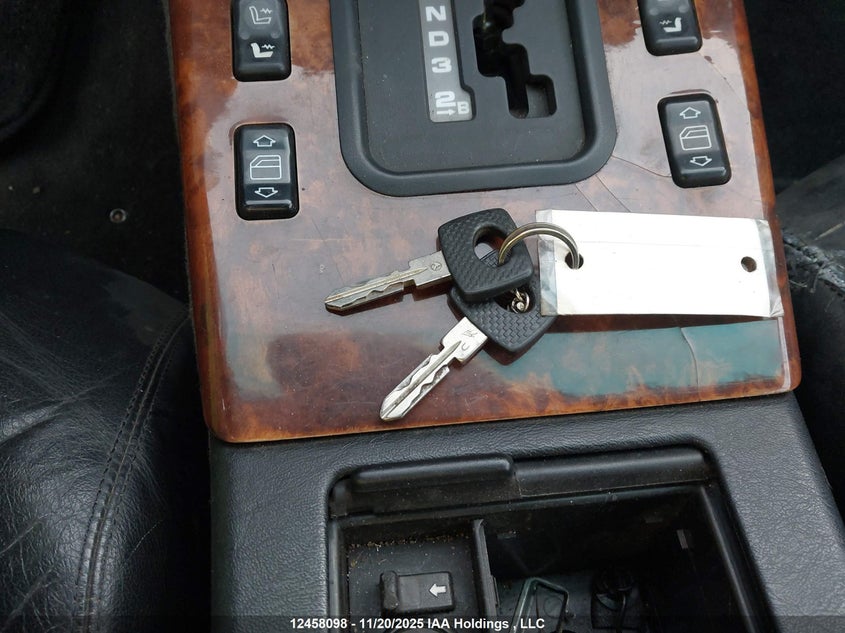 WDB1290661F049812 1992 MERCEDES-BENZ  photo no. 11