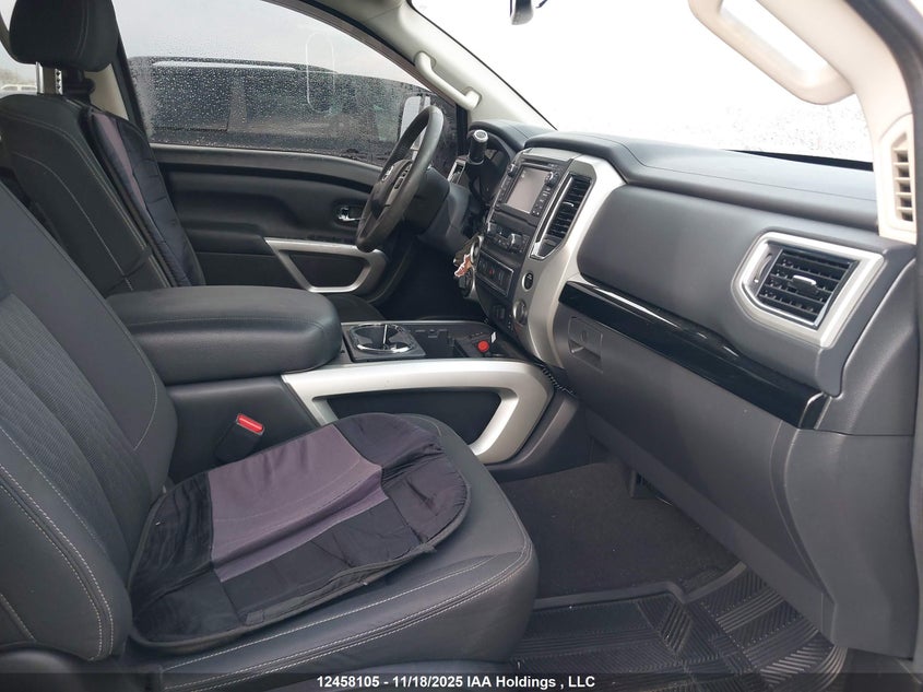 1N6AA1E57HN529212 2017 NISSAN TITAN photo no. 5