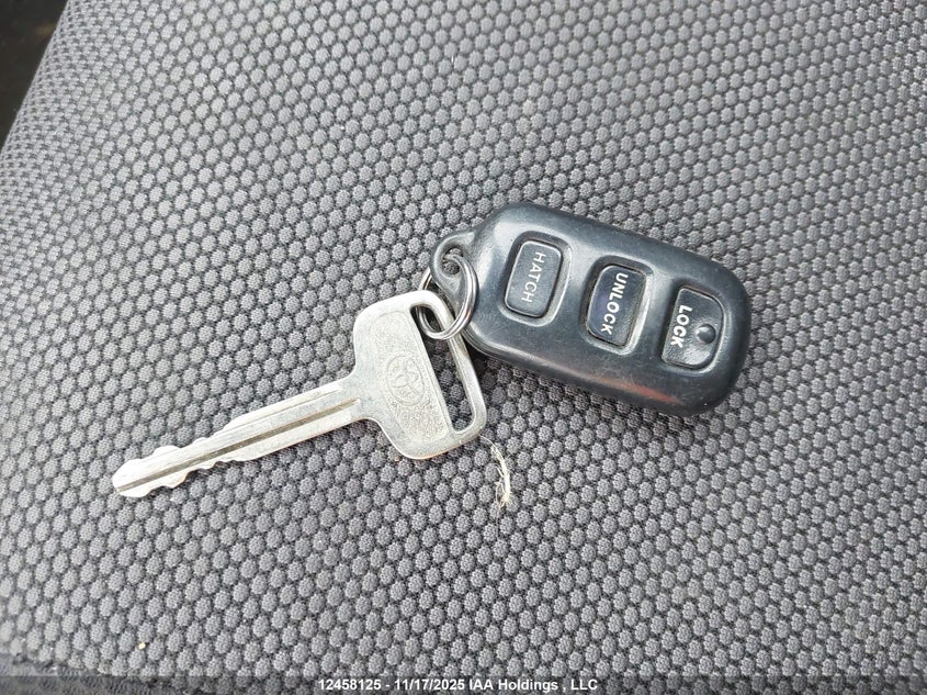 2003 Toyota Matrix Xrs VIN: 2T1KY32E53C777988 Lot: 12458125