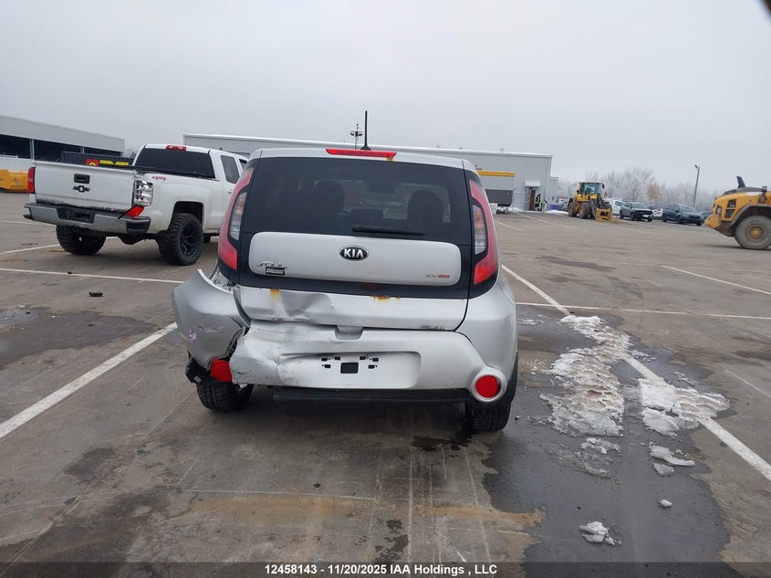 KNDJP3A59G7818923 2016 KIA SOUL photo no. 16