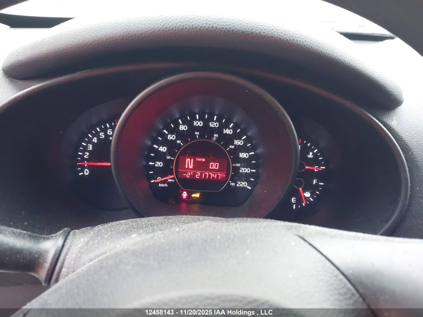 KNDJP3A59G7818923 2016 KIA SOUL photo no. 7