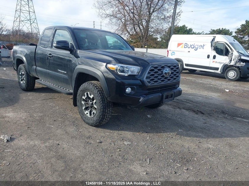 TOYOTA TACOMA