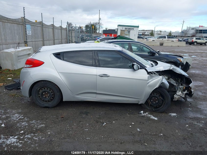 2013 Hyundai Veloster Tech VIN: KMHTC6AD1DU096904 Lot: 12458179