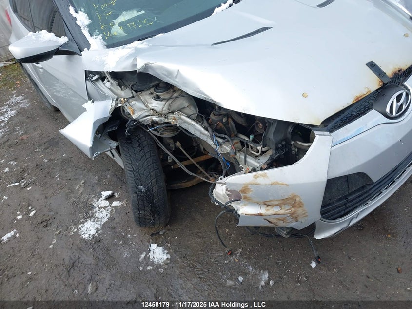 2013 Hyundai Veloster Tech VIN: KMHTC6AD1DU096904 Lot: 12458179