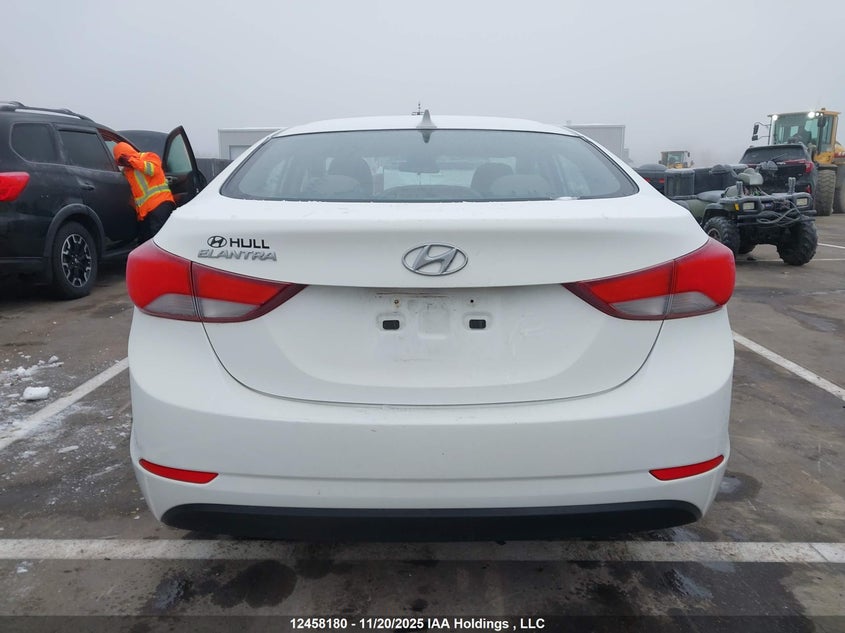 5NPDH4AE6EH490708 2014 HYUNDAI ELANTRA photo no. 16