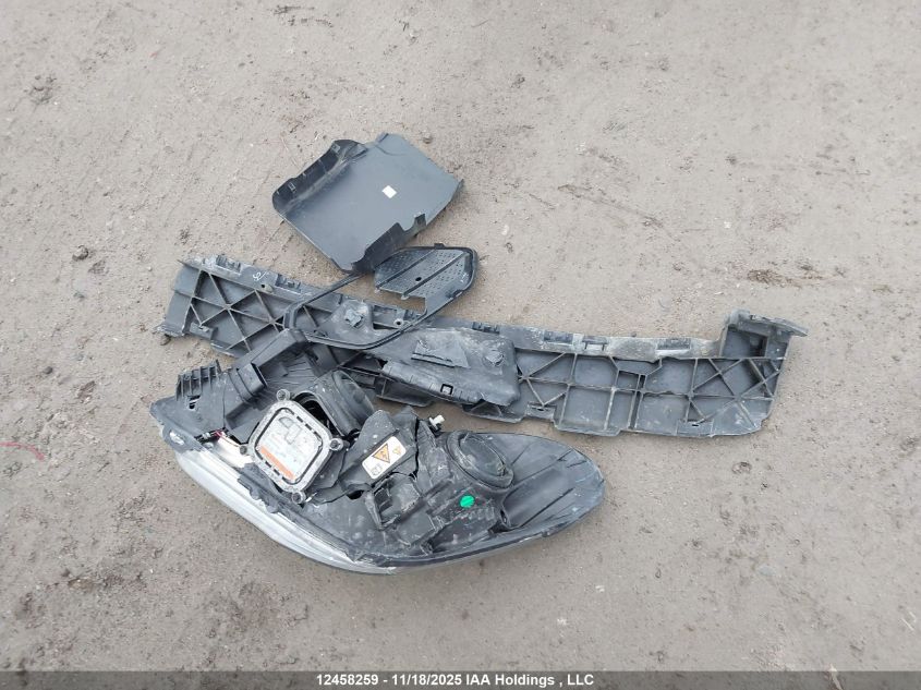 2018 Ford Escape VIN: 1FMCU9J92JUB17734 Lot: 12458259