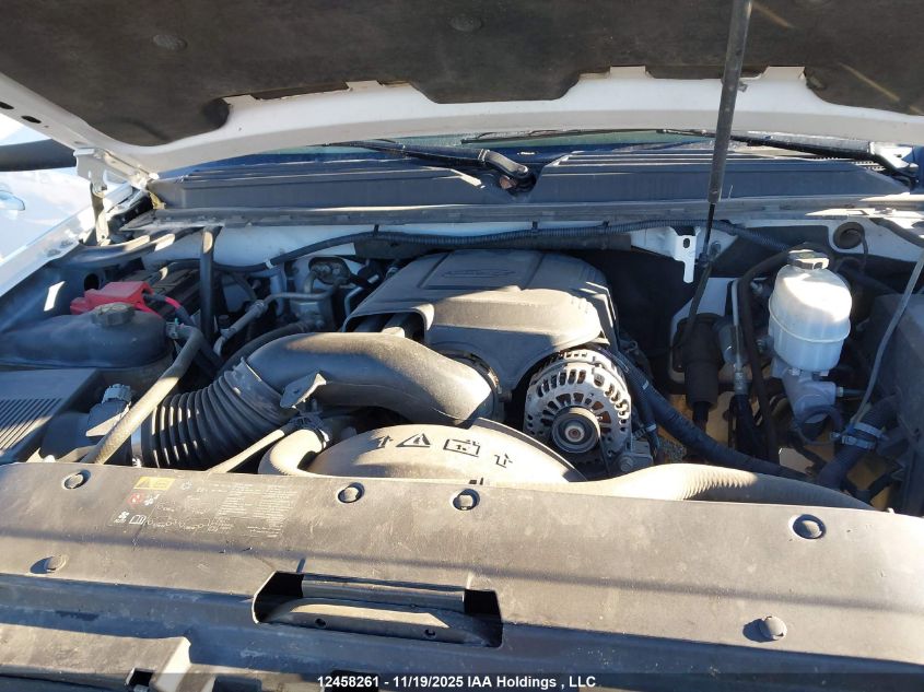 2011 GMC Yukon Xl K2500 VIN: 1GKW2PEG9BR303218 Lot: 12458261