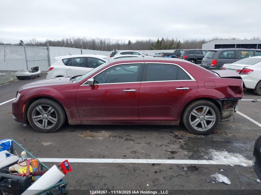 2017 Chrysler 300C Platinum VIN: 2C3CCAPG1HH657401 Lot: 12458267