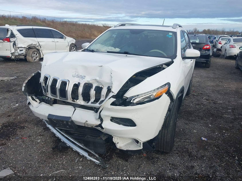 1C4PJMDS3HD222714 2017 JEEP CHEROKEE photo no. 2