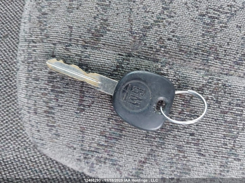 2004 GMC Envoy VIN: 1GKDT13S942255076 Lot: 12458293