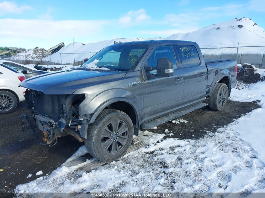 1FTFW1EGXJFC33502 2018 FORD F-150 photo no. 2