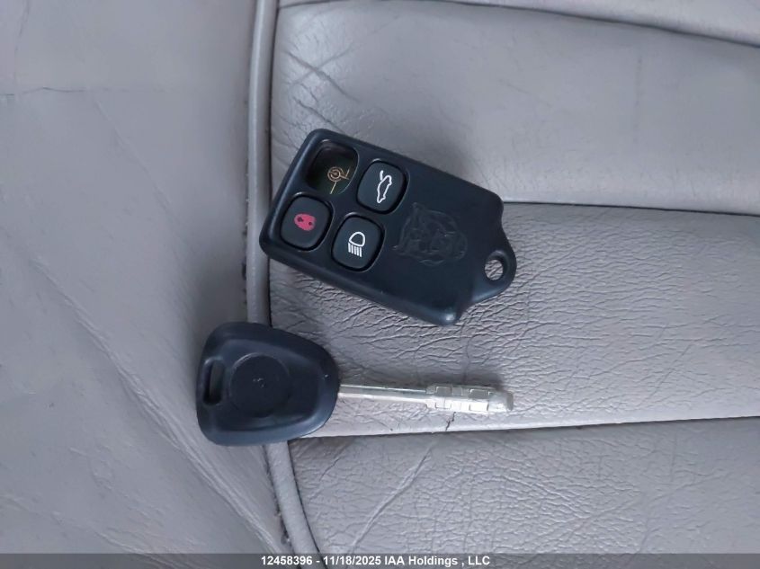 1998 Jaguar Xj8 VIN: SAJHN1240WC826141 Lot: 12458396