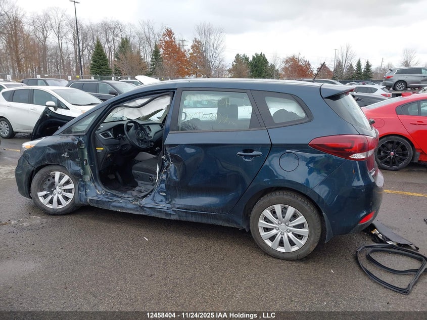 2017 Kia Rondo L/Lx VIN: KNAHT8A36H7168937 Lot: 12458404