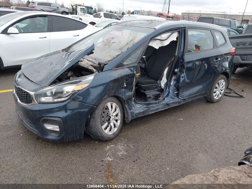 KNAHT8A36H7168937 2017 KIA RONDO photo no. 2