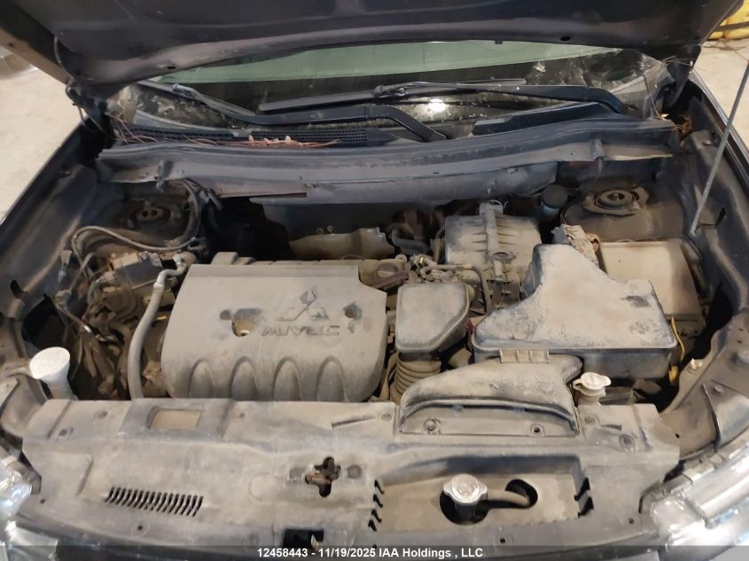 2016 Mitsubishi Outlander Es VIN: JA4AZ2A33GZ611137 Lot: 12458443