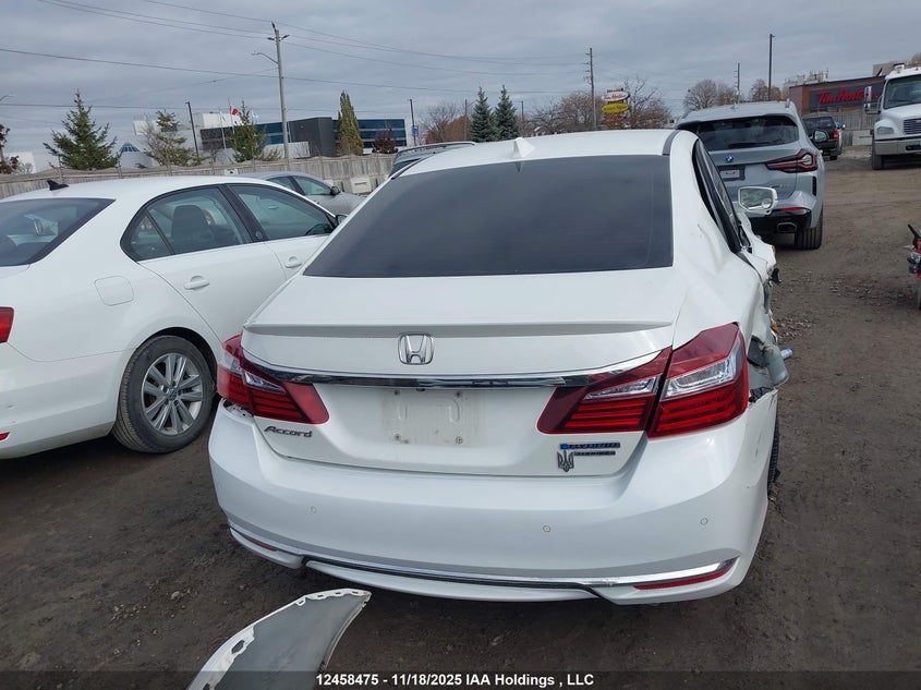 JHMCR6F73HC800732 2017 HONDA ACCORD photo no. 17