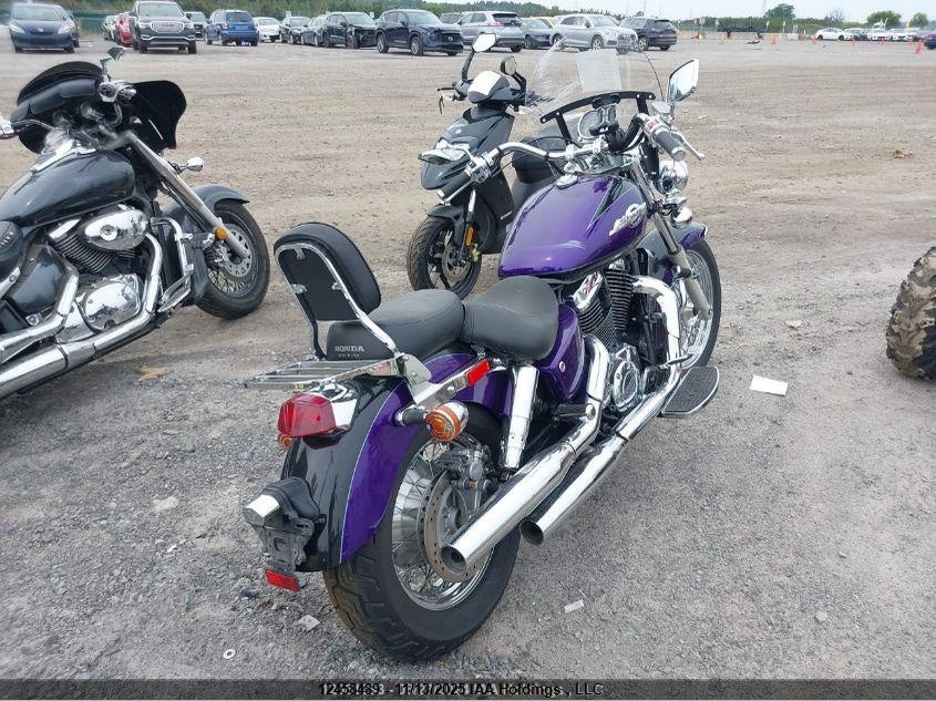 1HFSC3226TA100589 1996 HONDA VT photo no. 4