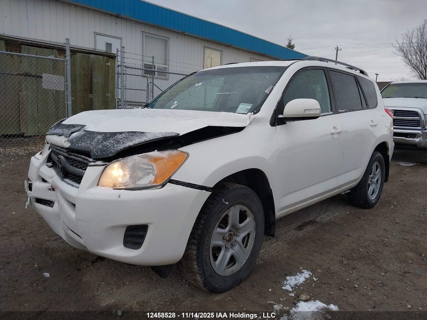 2T3BF4DVXCW201876 2012 TOYOTA RAV 4 photo no. 2