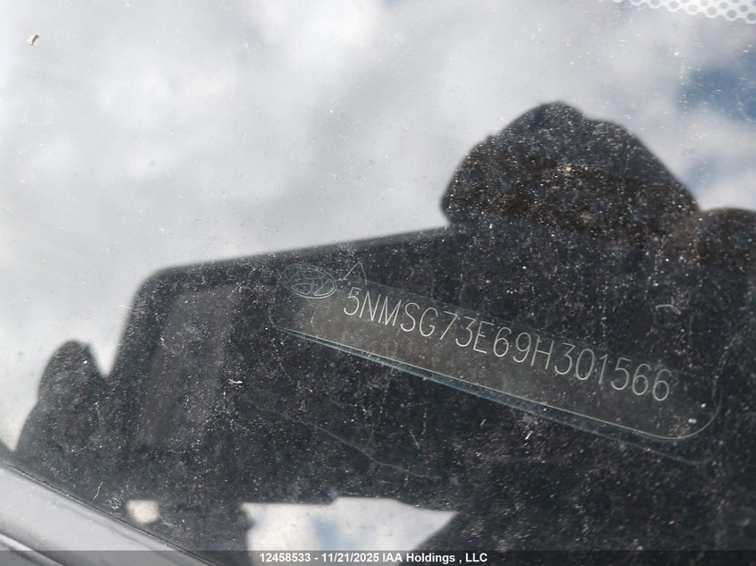 2009 Hyundai Santa Fe Gl/Gls VIN: 5NMSG73E69H301566 Lot: 12458533