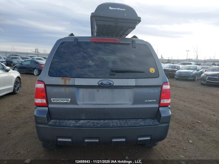 1FMCU93G89KC94890 2009 FORD ESCAPE photo no. 17