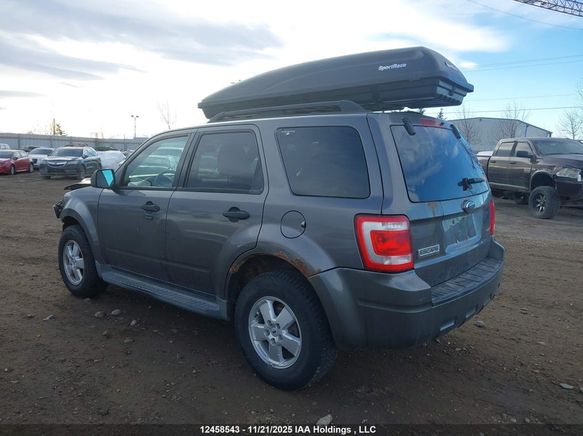 1FMCU93G89KC94890 2009 FORD ESCAPE photo no. 3