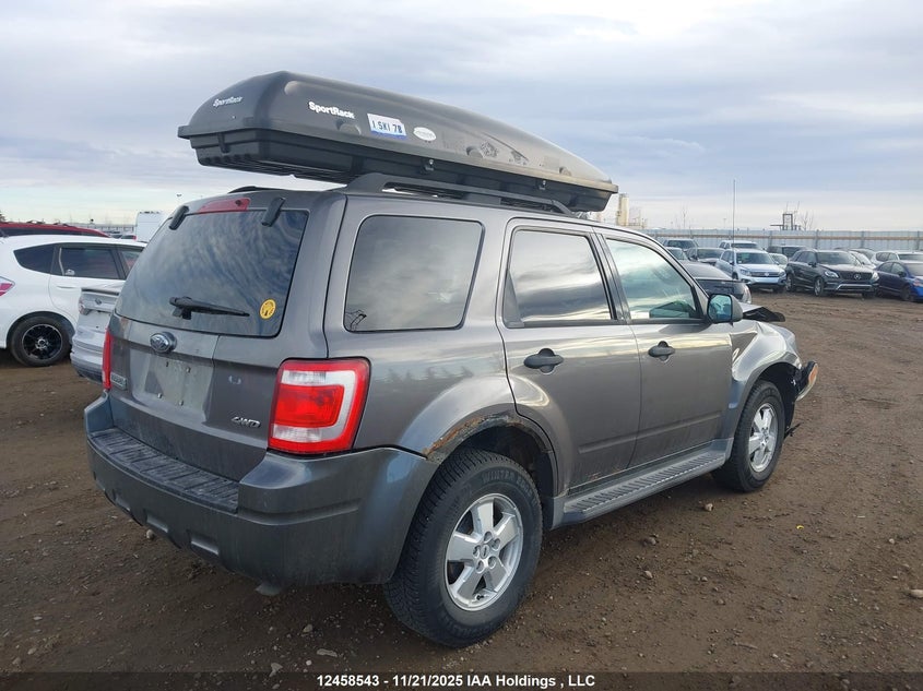 1FMCU93G89KC94890 2009 FORD ESCAPE photo no. 4