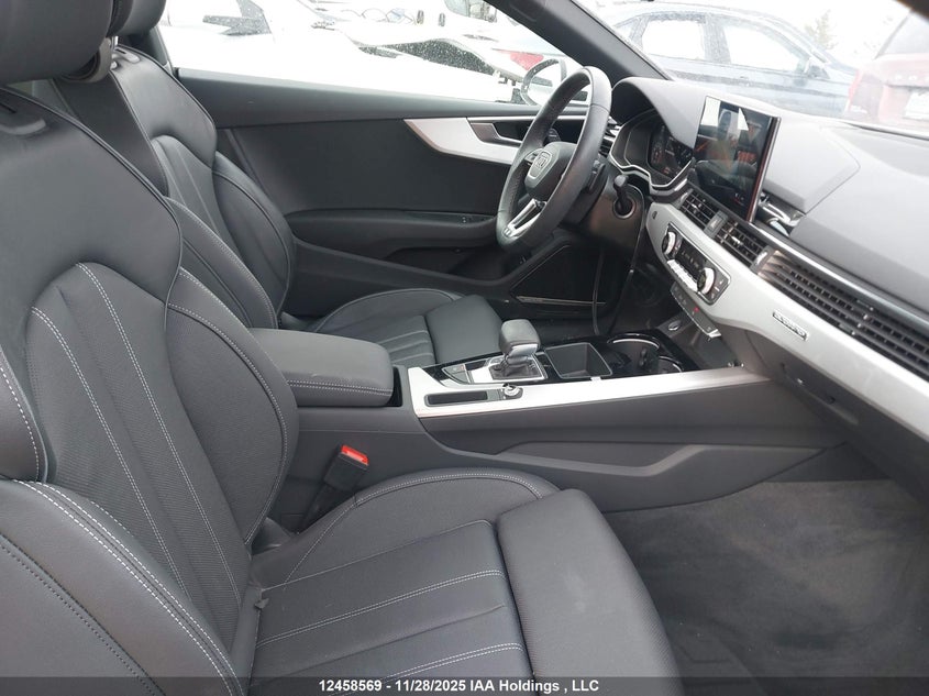 WAUUAAF55NA029676 2022 AUDI A5 photo no. 5