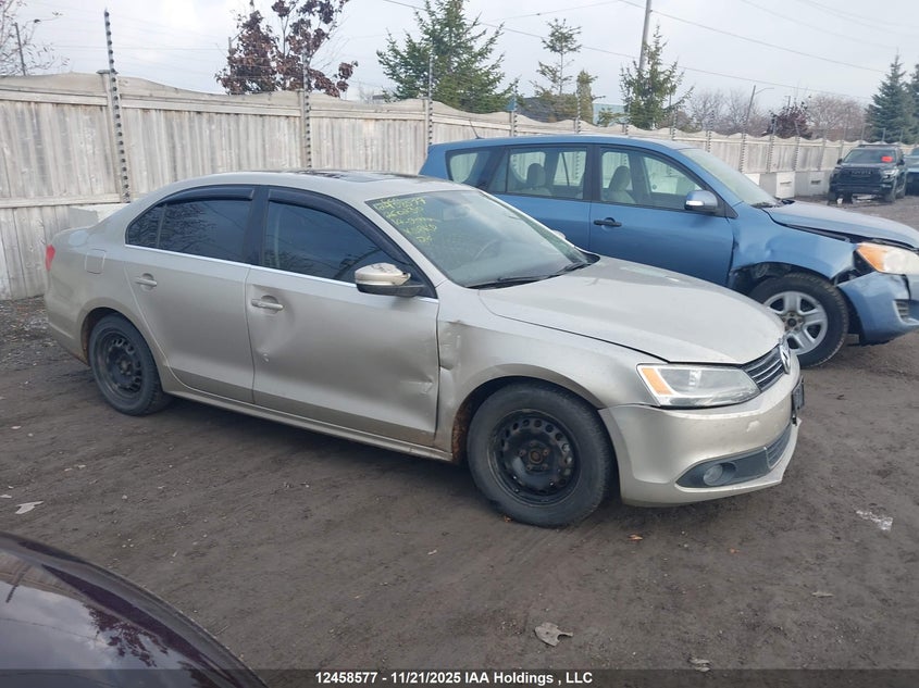 2014 Volkswagen Jetta 2.0 Tdi Comfortline/2.0 Tdi Highline/2.0 Tdi Trendline+ VIN: 3VWDL7AJ7EM260230 Lot: 12458577